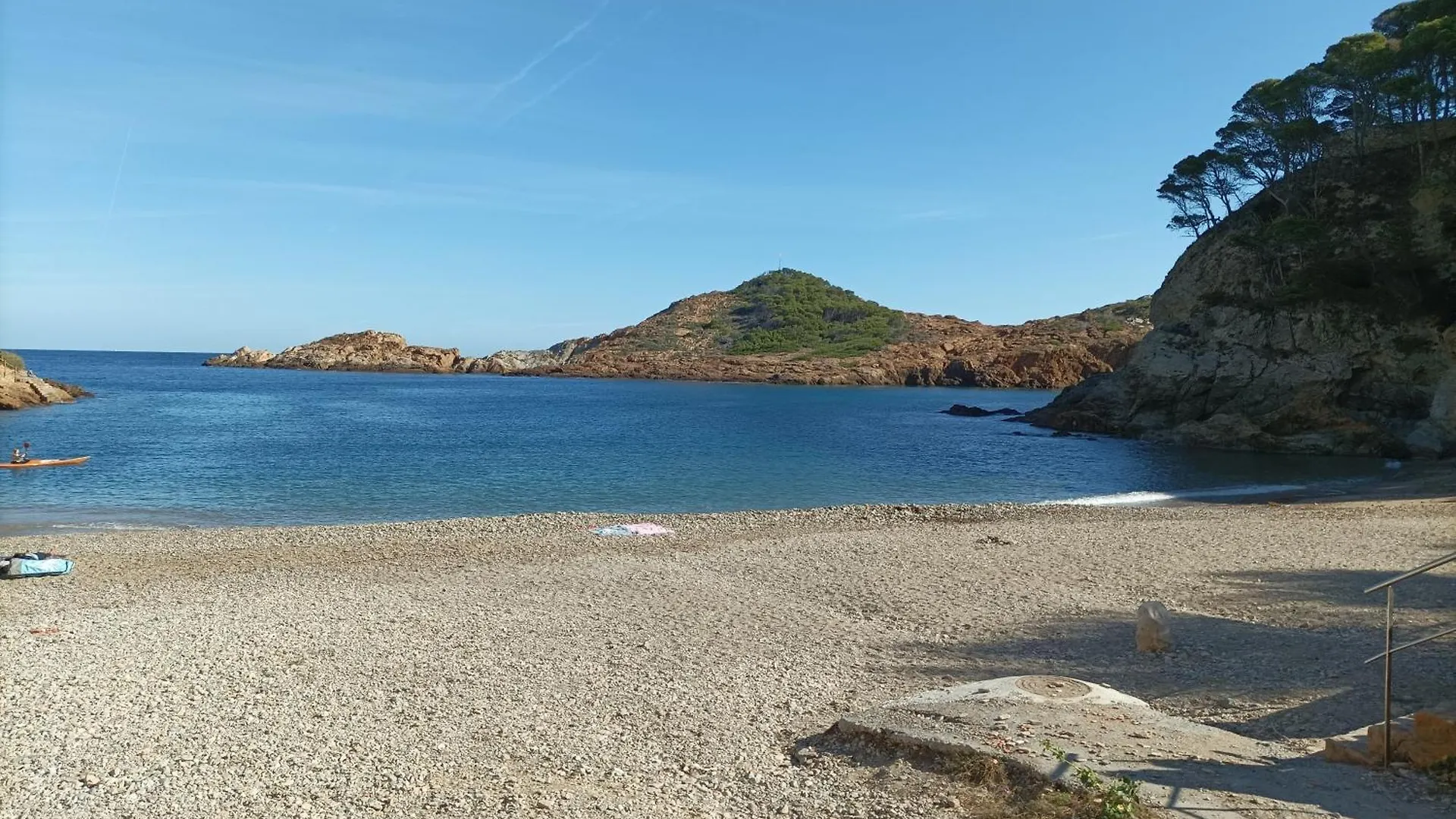 Apartamento Sol y Mar 1-Maison jumelée avec terrasse, piscine et parking communautaire, surplomb de mer Begur España
