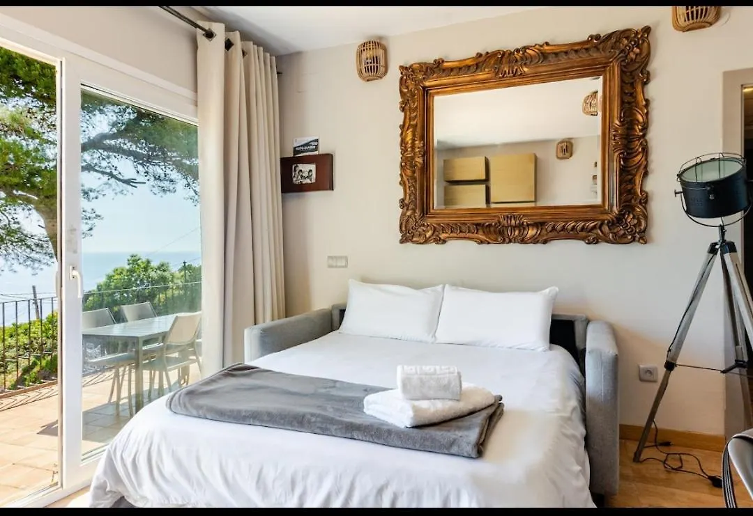 Sol y Mar 1-Maison jumelée avec terrasse, piscine et parking communautaire, surplomb de mer Begur